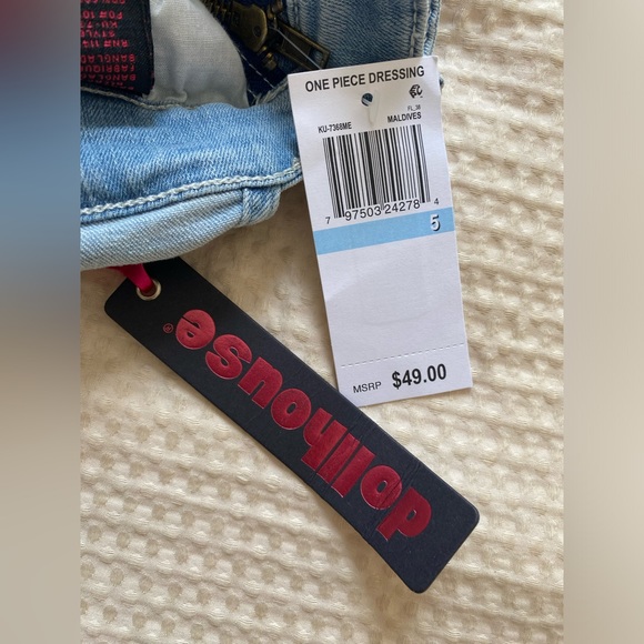 Dollhouse denim overalls from Macy’s, size 5, new with tag, never been worn - Picture 3 of 3